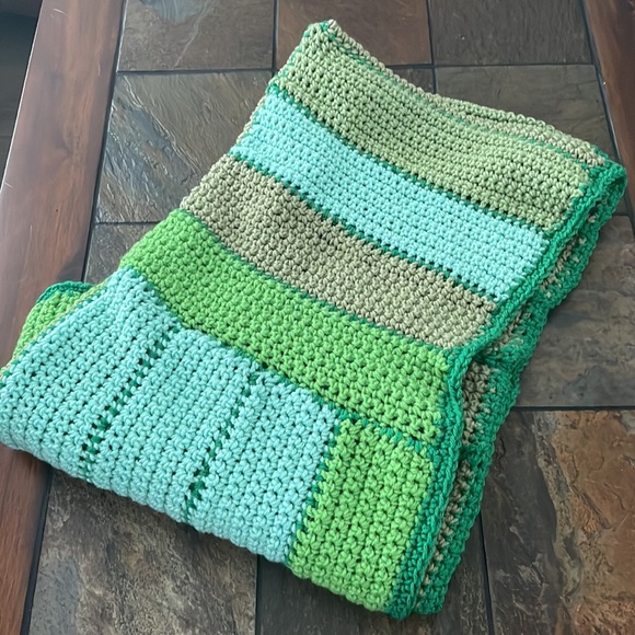 “Cactus” Multi-Green Colors-throw- handmade by JulzyRaye- OS - Picture 8 of 10